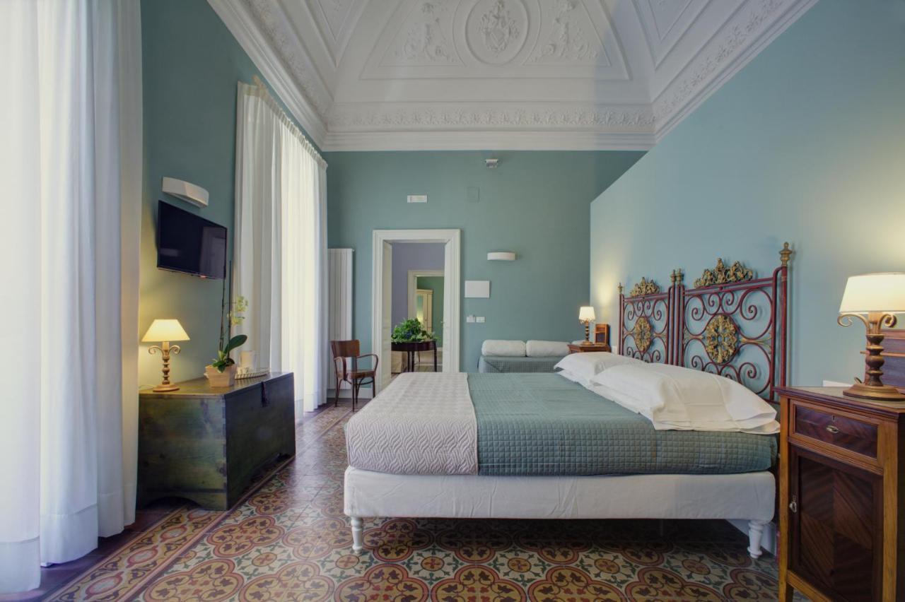 Palazzo Pastura B&B And Apartments Катанія Екстер'єр фото