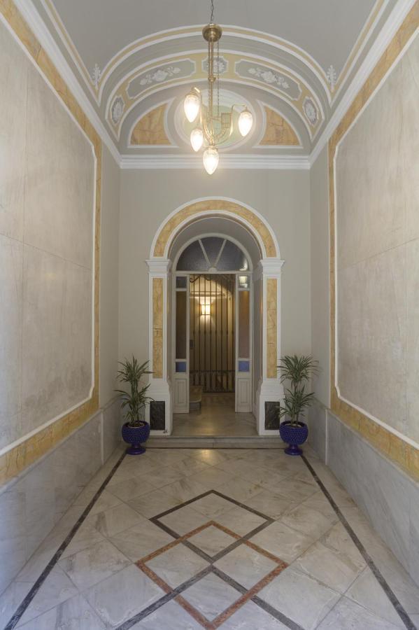 Palazzo Pastura B&B And Apartments Катанія Екстер'єр фото
