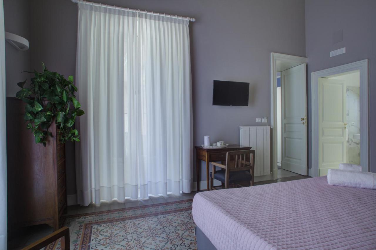 Palazzo Pastura B&B And Apartments Катанія Екстер'єр фото