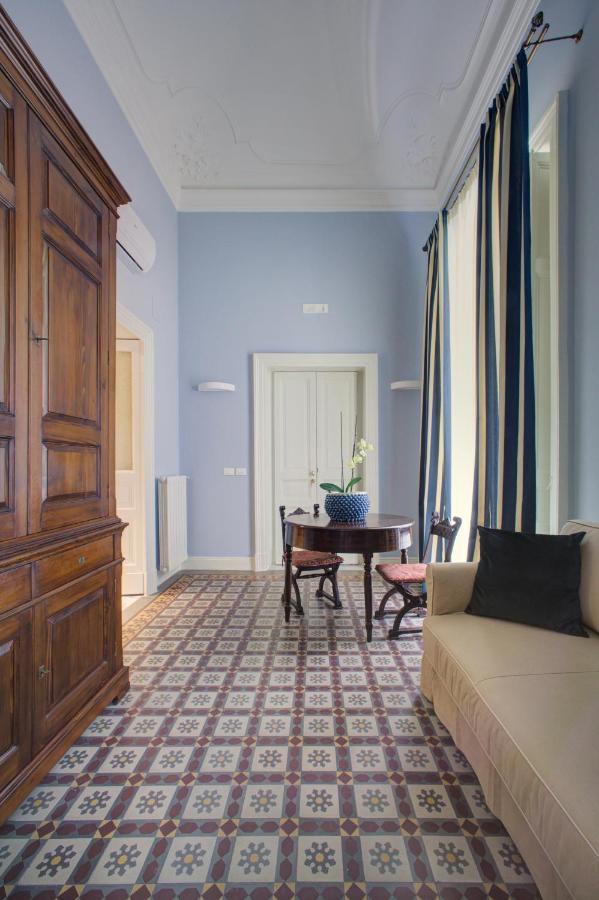 Palazzo Pastura B&B And Apartments Катанія Екстер'єр фото